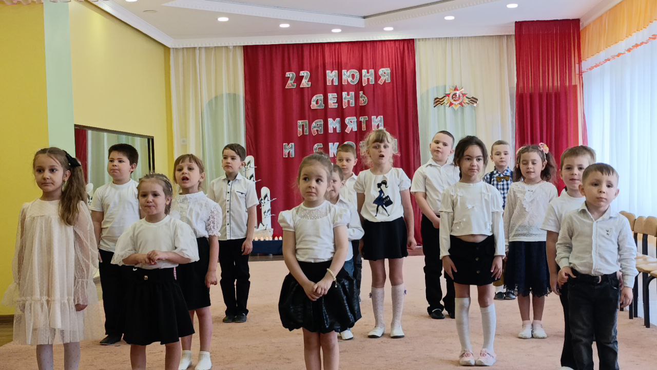 Завтра была война.